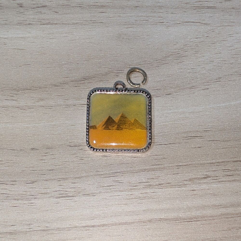 Vintage Egypt Pyramid Charm Pendant Square Resin Scenic Travel Souvenir